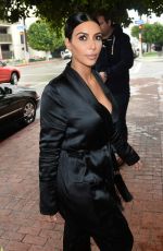 KIM KARDASHIAN Leeaes AOC Wine Bar and Restaurant in Los Angeles