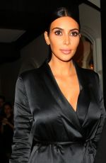 KIM KARDASHIAN Leeaes AOC Wine Bar and Restaurant in Los Angeles