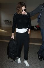 KRISTEN STEWART Arrives at Los Angeles international Airport 2501