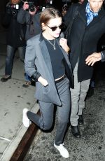 KRISTEN STEWART Arrives on the Jon Stewart Show in New York