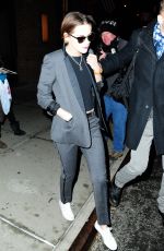 KRISTEN STEWART Arrives on the Jon Stewart Show in New York