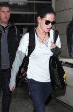 KRISTEN STEWART Back at LAX Airport in Los Angeles 2801
