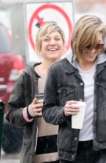KRISTEN STEWART Out and About with Friends in Los Angeles 0901