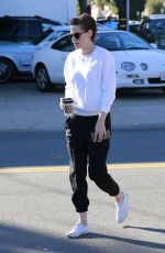 KRISTEN STEWART Out for Morning Coffee in Los Feliz 2301