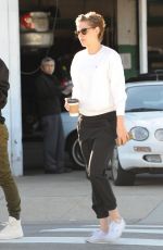 KRISTEN STEWART Out for Morning Coffee in Los Feliz 2301
