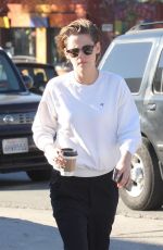 KRISTEN STEWART Out for Morning Coffee in Los Feliz 2301