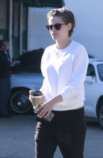 KRISTEN STEWART Out for Morning Coffee in Los Feliz 2301