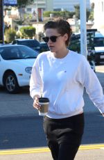 KRISTEN STEWART Out for Morning Coffee in Los Feliz 2301
