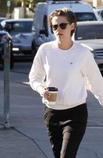 KRISTEN STEWART Out for Morning Coffee in Los Feliz 2301