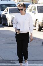 KRISTEN STEWART Out for Morning Coffee in Los Feliz 2301