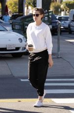 KRISTEN STEWART Out for Morning Coffee in Los Feliz 2301