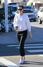 KRISTEN STEWART Out for Morning Coffee in Los Feliz 2301