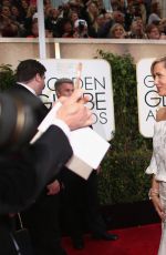 KRISTEN WIIG at 2015 Golden Globe Awards in Beverly Hills