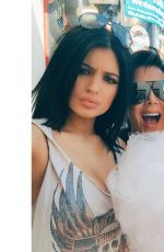 KYLIE JENNER - Instagram Pics