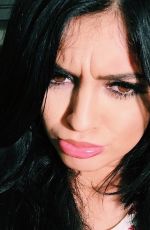 KYLIE JENNER - Instagram Pics