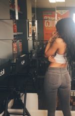 KYLIE JENNER - Instagram Pics