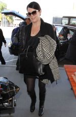 LAUREN GRAHAM Arrives at LAX Airport in Los Angeles 1901