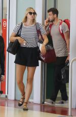 MARIA SHARAPOVA Arrives at Airport in Melbourne