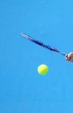 MARIA SHARAPOVA at Practice Session in Melbourne 2401