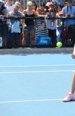 MARIA SHARAPOVA at Practice Session in Melbourne 2401