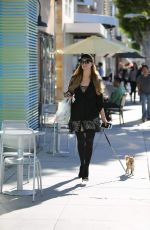 PARIS HILTON Out and About in Beverly Hills 0501