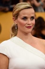 REESE WITHERSPOON at 2015 Screen Actor Guild Awards in Los Angeles