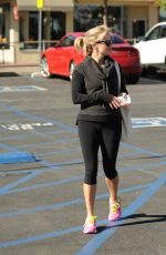 REESE WITHERSPOON Leaves a Gym in Brentwood 2301