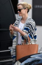 REESE WITHERSPOON Out and About in Beverly Hills 0801