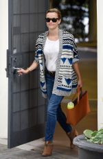 REESE WITHERSPOON Out and About in Beverly Hills 0801