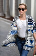 REESE WITHERSPOON Out and About in Beverly Hills 0801