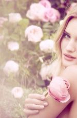ROSIE HUNTINGTON-WHITELEY at Launch of Her New Fragrance in London