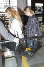 SARAH MICHELLE GELLAR at LAX Airport in Los Angeles 1201