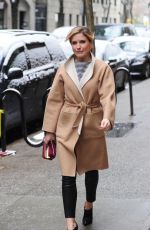 SOPHIA BUSH Out in and About in New York 0601