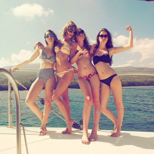 TAYLOR SWIFT in Bikini with Friends at a Boat in Maui