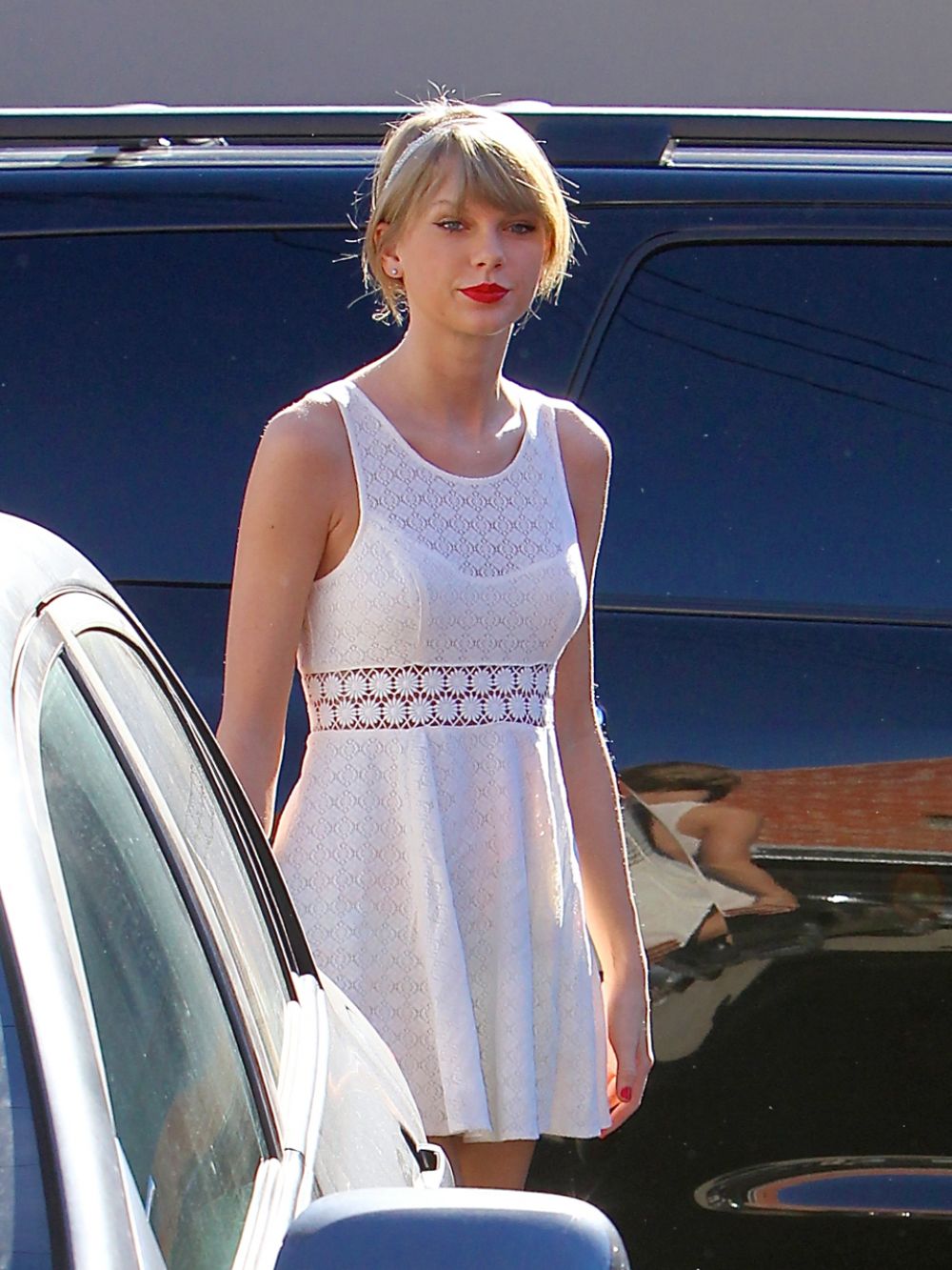 TAYLOR SWIFT in White Dress Out and About in Los Angeles – HawtCelebs