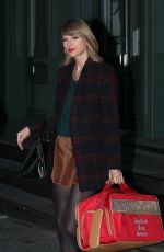 TAYLOR SWIFT Leaves Her New York