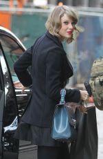 TAYLOR SWIFT Out and About in New York 1601