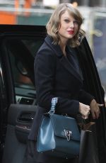 TAYLOR SWIFT Out and About in New York 1601