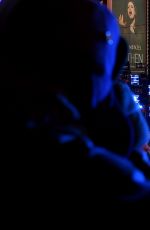 TAYLOR SWIFT Performs at New Year