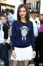 VICTORIA JUSTICE on The Set of Extra 0801