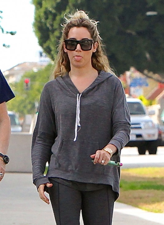 ASHLE TISDALE Out in Los Angeles