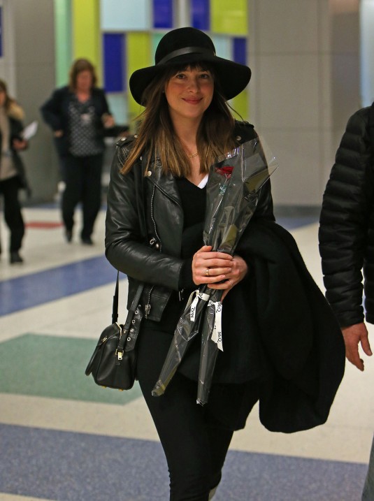 DAKOTA JOHNSON at JFK Airport