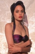ANGELINA JOLIE - Swimsuits Modeling Photos from 1991
