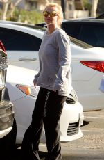 BRITNEY SPEARS Arrives at a Dance Studio in Westlake Village 0302
