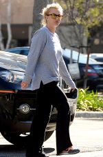 BRITNEY SPEARS Arrives at a Dance Studio in Westlake Village 0302