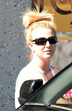 BRITNEY SPEARS at Dance Studio in Thousand Oaks 2402