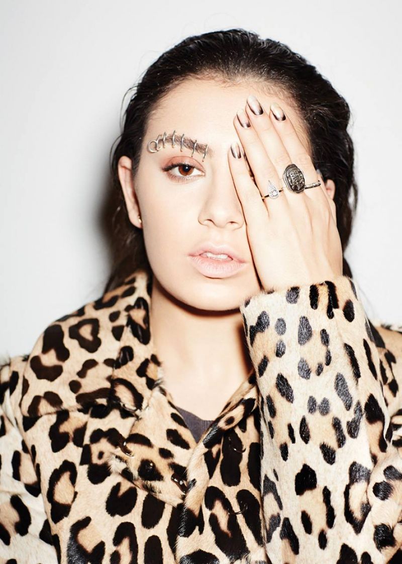 charli-xcx-cosmopolitan-magazine-photoshoot-by-guy-lowndes-hawtcelebs