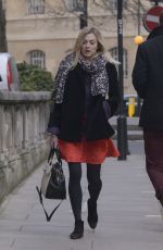 FEARNE COTTON Out and About in London 0202