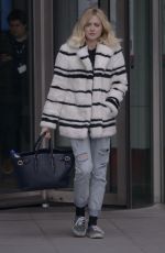 FEARNE COTTON Out and About in London 0602