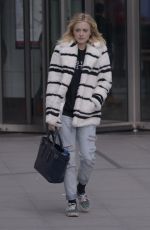 FEARNE COTTON Out and About in London 0602